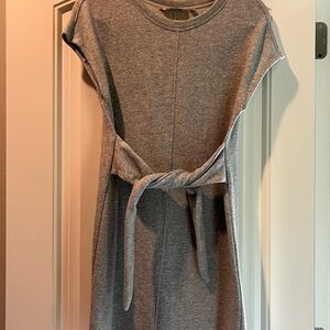 Athleta Heather Gray Knit Top